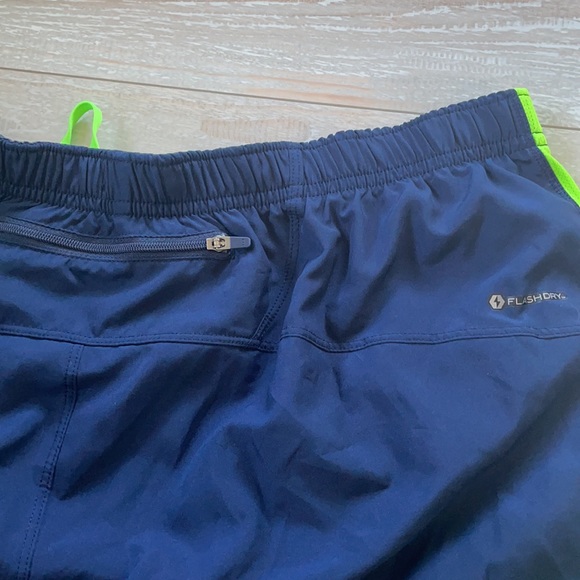 Men’s flash dry shorts - Picture 4 of 4